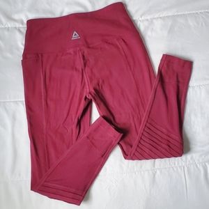 3 for $20 | Reebok Side-Pocket Leggings | size XS